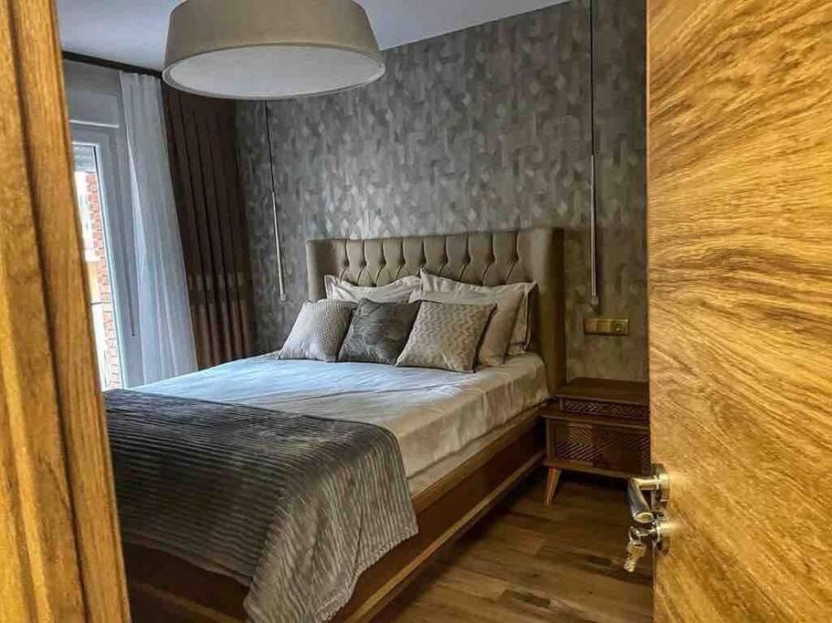 New Luxury 3-Bedroom Apartment Segovia Dış mekan fotoğraf